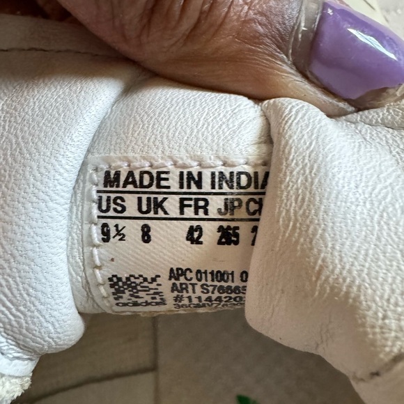 Adidas Stan Smith Sneakers 9.5 men/ 11.5 women - Picture 3 of 5